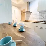 Appartamento Largo Papa Tirabora Short Rent Trieste